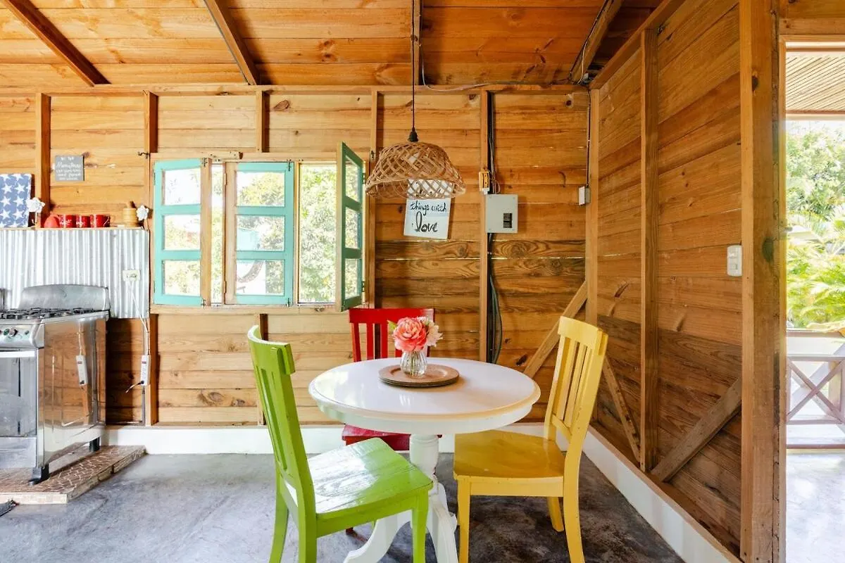 La Casita Primavera-Cozy And Rustic Piedra Blanca